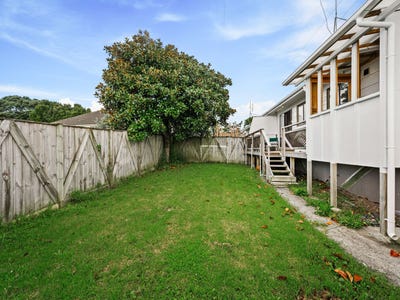 /international/nz/13-paton-avenue-te-atatu-south-waitakere-city-380066088948/