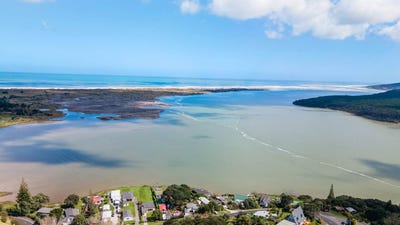 /international/nz/40-tuakau-bridge-port-waikato-road-port-waikato-franklin-380066085350/
