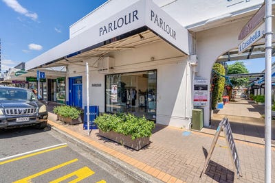 /international/nz/hamilton-central-hamilton-city-380066144750/