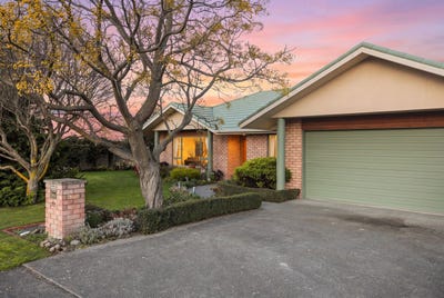 /international/nz/27-burleigh-road-redwoodtown-marlborough-380066170732/