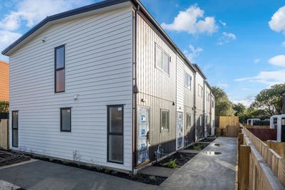 /international/nz/360-main-road-huapai-rodney-380066168257/