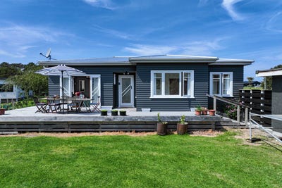 /international/nz/11-blue-bay-road-mahia-wairoa-380066123325/