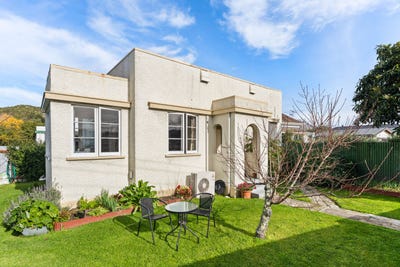 /international/nz/121-wainui-road-kaiti-gisborne-380066121057/