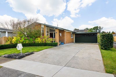 /international/nz/bernard-street-chedworth-waikato-380066095958/