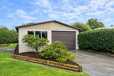 /international/nz/520-richmond-road-lepperton-new-plymouth-380066168620/