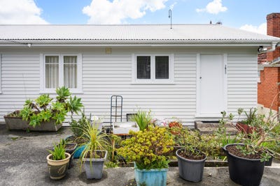 /international/nz/186-morningside-road-morningside-auckland-city-380066096897/