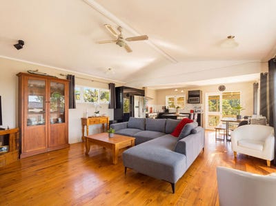 /international/nz/29-cedar-terrace-stanmore-bay-rodney-380066170141/