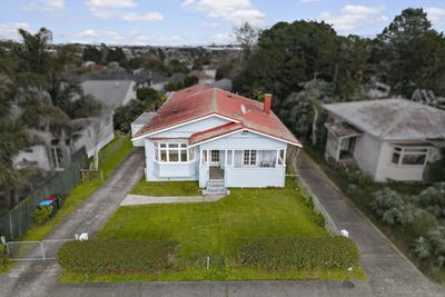 /international/nz/301-mount-albert-road-sandringham-auckland-city-380066089564/