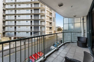 /international/nz/day-street-auckland-central-auckland-city-380066077775/