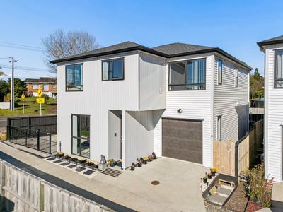 /international/nz/massey-waitakere-city-380066180378/