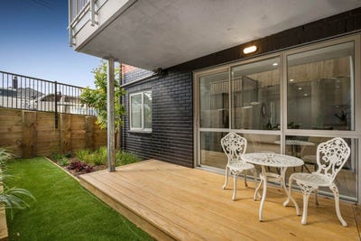/international/nz/1-potiki-place-glen-innes-auckland-city-380066081898/