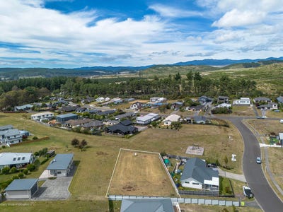 /international/nz/17-john-norrie-place-motuoapa-taupo-380066083120/