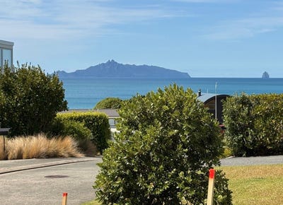 /international/nz/34-taranga-road-langs-beach-whangarei-380066097657/