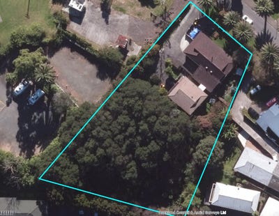 /international/nz/1-claude-brookes-drive-henderson-waitakere-city-380066169167/