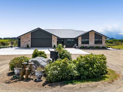 /international/nz/661-manaia-road-manaia-south-taranaki-380066119911/