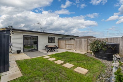 /international/nz/131-te-manatu-drive-huntington-manukau-city-380066161709/