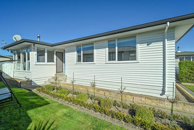 /international/nz/45-elliott-crescent-havelock-north-hastings-380066178807/