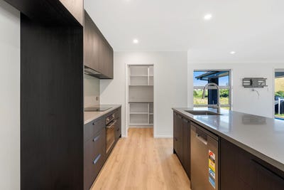 /international/nz/6-frost-rise-hunua-franklin-380066169790/