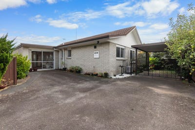 /international/nz/beerescourt-hamilton-city-380066112964/