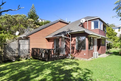 /international/nz/7-sheridan-terrace-johnsonville-wellington-city-380066102512/