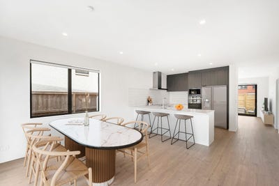 /international/nz/10-kouka-road-beachlands-manukau-city-380066100975/