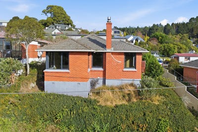 /international/nz/18-glenmore-street-glenleith-dunedin-city-380066180727/