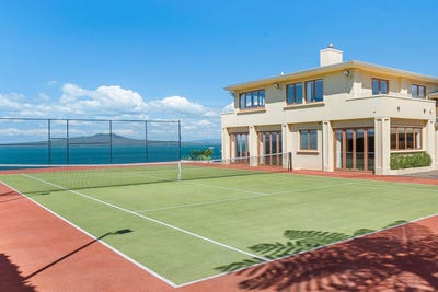 /international/nz/207-beach-road-campbells-bay-north-shore-city-380066118912/