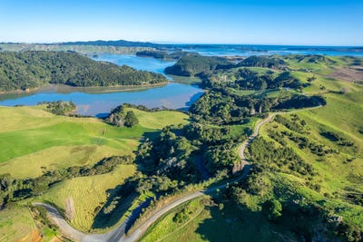 /international/nz/waipuna-rd-oparau-otorohanga-380066099952/