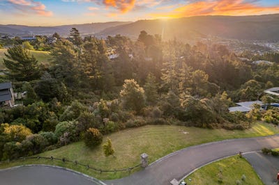 /international/nz/28-mount-marua-way-upper-hutt-wellington-380066101418/