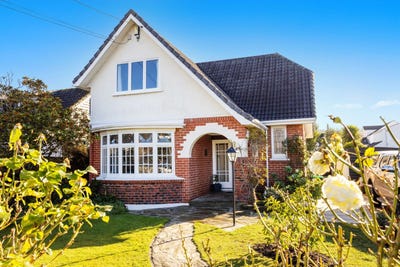 /international/nz/23-wilson-avenue-saint-clair-dunedin-city-380066113504/