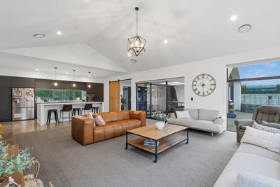 /international/nz/251-staunton-road-west-plains-invercargill-city-380066118354/