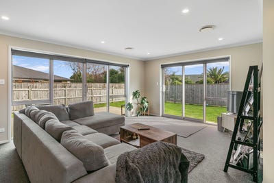 /international/nz/15-barry-curtis-place-levin-horowhenua-380066172163/