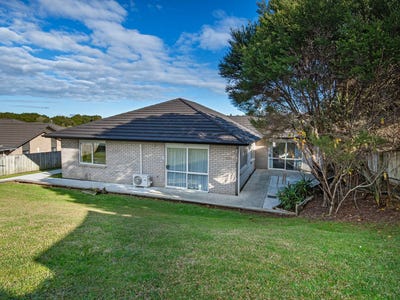 /international/nz/7-bords-lane-kamo-whangarei-380066168337/