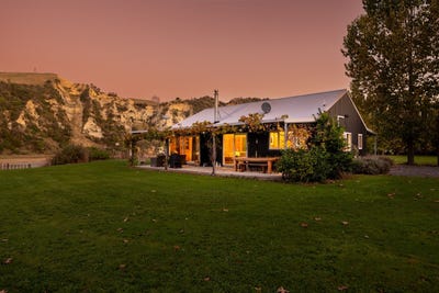 /international/nz/hunterville-rangitikei-380066075708/