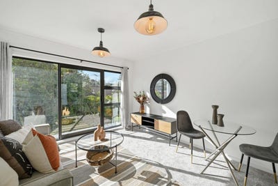 /international/nz/767-beach-road-browns-bay-north-shore-city-380066110841/