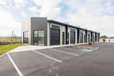 /international/nz/14-wairaka-place-milson-palmerston-north-city-380066147758/