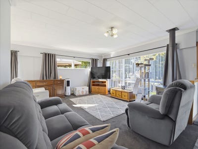 /international/nz/1-joanna-place-deanwell-hamilton-city-380066098771/