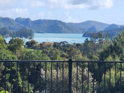 /international/nz/whangaroa-far-north-380066076209/