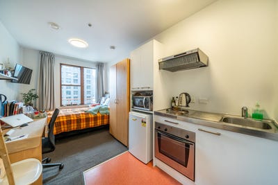 /international/nz/169-the-terrace-wellington-central-wellington-380066090359/