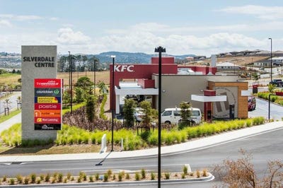 /international/nz/2-goldwater-drive-silverdale-hamilton-city-380066086398/