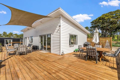 /international/nz/191-waller-road-dargaville-kaipara-380066123087/