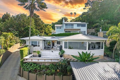 /international/nz/108-beach-road-onerahi-whangarei-380066182096/