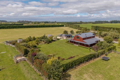 /international/nz/darfield-selwyn-380066078971/