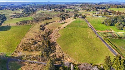 /international/nz/110-ross-road-and-20-laurel-drive-whakamarama-western-bay-of-plenty-380066184902/