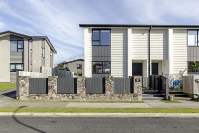 /international/nz/15-discovery-place-marfell-new-plymouth-380066180790/