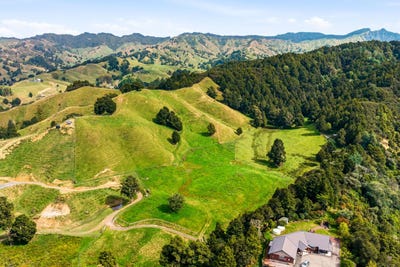 /international/nz/7-hekeawai-drive-taumarunui-central-north-island-380066120546/