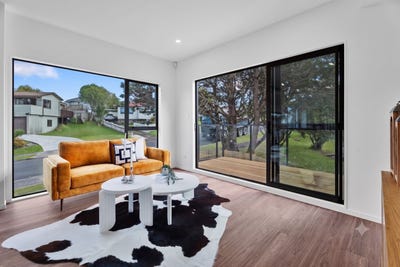 /international/nz/33-elizabeth-drive-west-harbour-waitakere-city-380066162377/