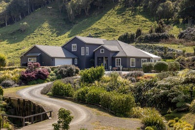 /international/nz/115-ngatitangata-rd-waihi-hauraki-380066075918/