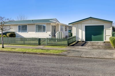 /international/nz/56-henry-street-ebdentown-upper-hutt-city-380066167931/