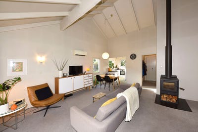 /international/nz/4b-merrin-street-avonhead-christchurch-city-380066116132/
